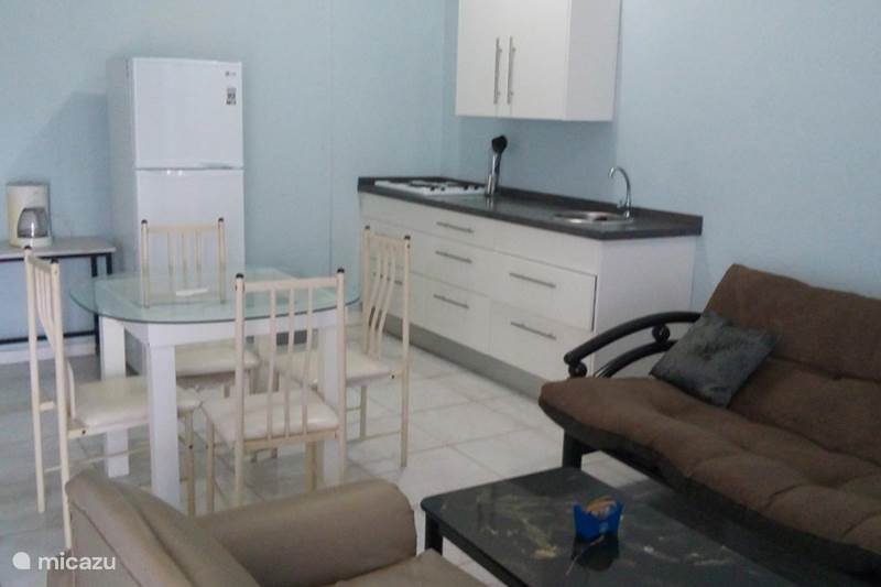 Vakantiehuis Curaçao, Banda Abou (west), Fontein Appartement Ceri Neger apartment (B)