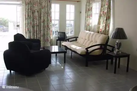 Vakantiehuis Curaçao, Banda Abou (west), Fontein appartement Ceri Neger apartment (D) Woonkamer appartement