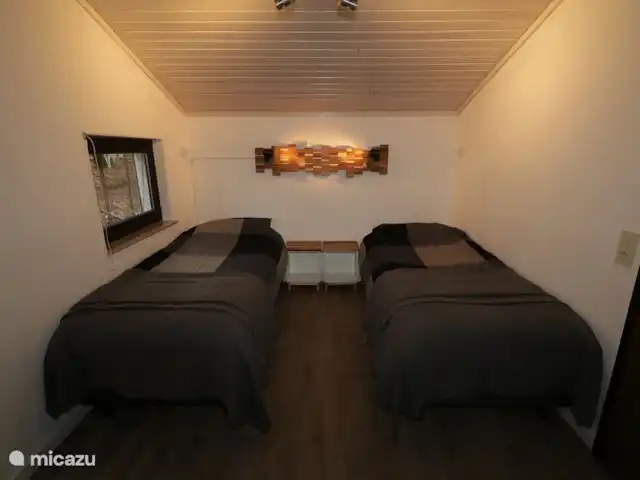 Location de Vacances Allemagne, Eifel, Lissendorf, maison de vacances - Extraordinaire dans l'Eifel Chambre 2 au 1er étage avec 2 sommiers simples (90x200)