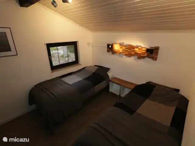 Location de Vacances Allemagne, Eifel, Lissendorf, maison de vacances - Extraordinaire dans l'Eifel Chambre 2 au 1er étage avec 2 sommiers simples (90x200)