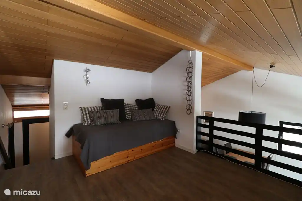 5. Schlafplatz auf dem Dachboden