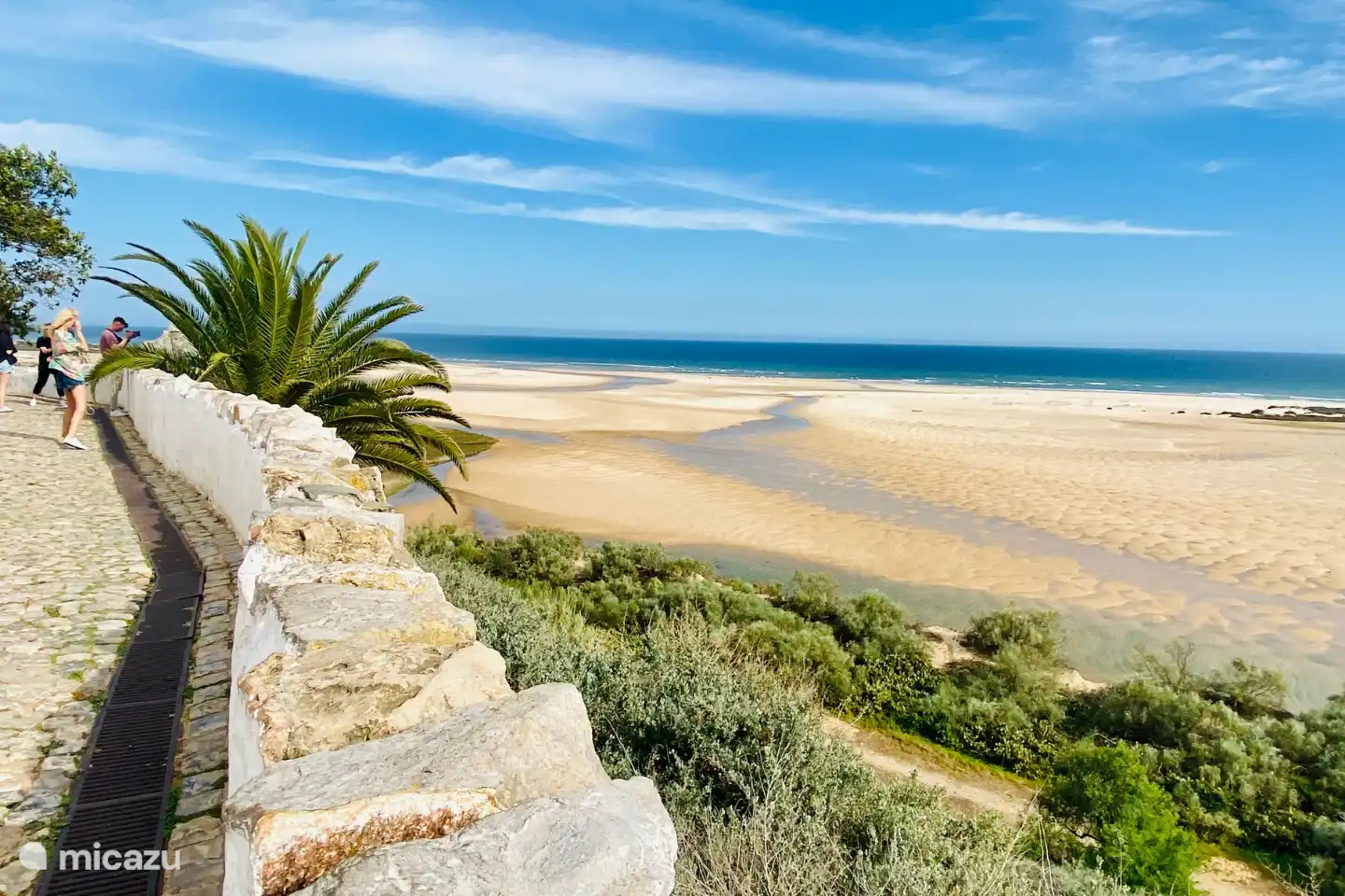 In de omgeving is van alles te doen. Cultuur, sportief, culinair, de Algarve biedt het allemaal. Kijk ook op onze site voor onze tips! https://www.vakantieinalbufeira.nl