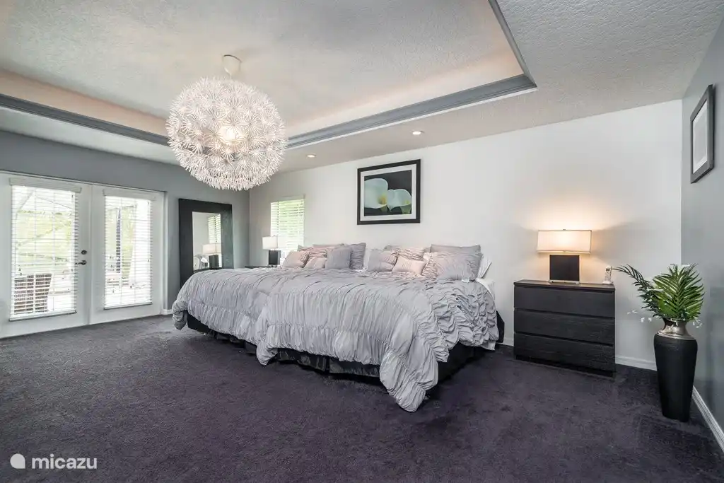 Master-Schlafzimmer 1