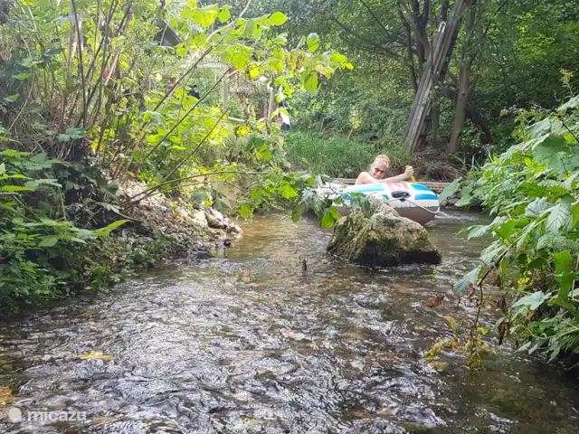 Casa Kumpel | Autriche, Carinthie, Arnoldstein - maison de vacances Rafting par CK Pour plaisanter, Brook est guéable et rafraîchissant.
L'eau très propre des montagnes.