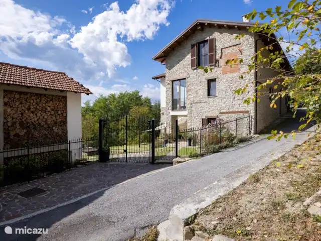 Villa Lucciola huren in Italië, Piëmont, Saliceto - villa Aankomst van de villa