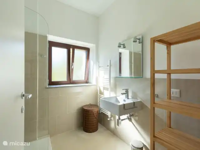 Villa Lucciola huren in Italië, Piëmont, Saliceto - villa Gedeelde badkamer beneden