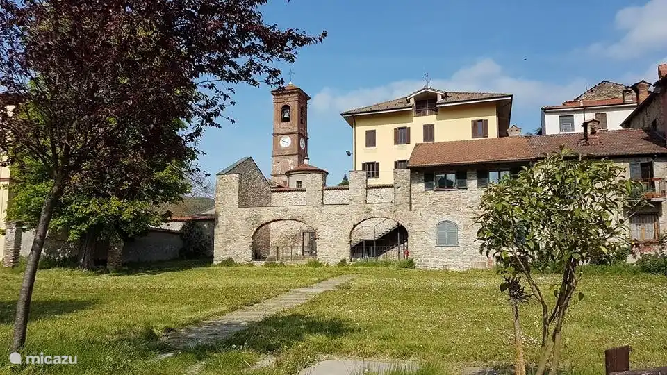 Kastel von Saliceto. Hier können Sie eine Führung bekommen.