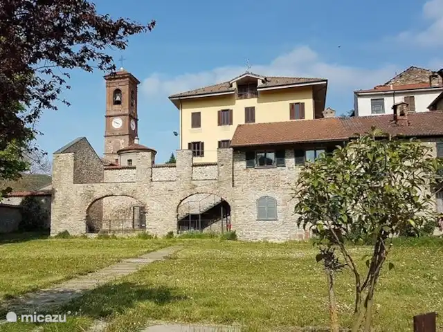 Villa Lucciola huren in Italië, Piëmont, Saliceto - villa Kastel van Saliceto. Hier kunt u een rond leiding krijgen.