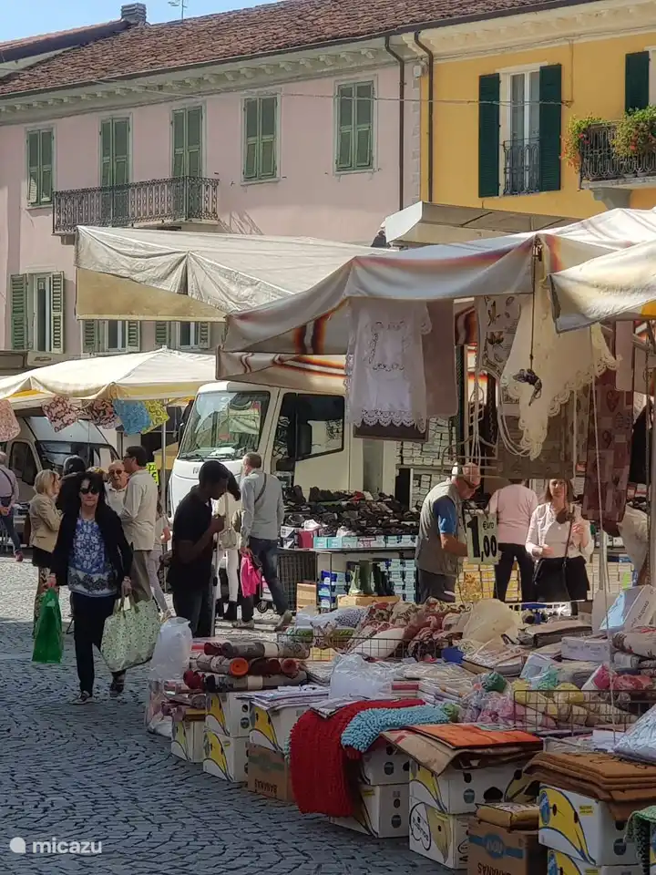 Samstagsmarkt in Millesimo