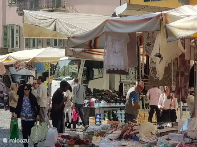 Villa Lucciola huren in Italië, Piëmont, Saliceto - villa Zaterdag markt in Millesimo