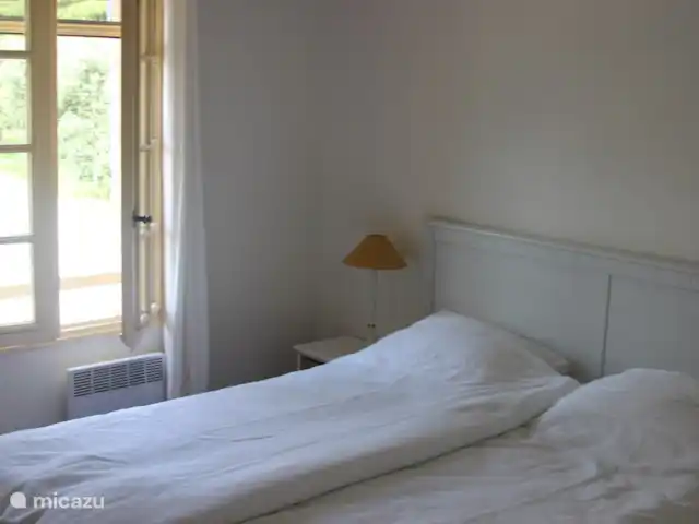 Le Petit Paradis huren in Frankrijk, Var, Salernes - villa Slaapkamer Cotignac. Bed: 200 x 160cm.