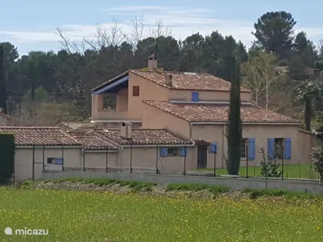 Le Petit Paradis huren in Frankrijk, Var, Salernes - villa View op de achterkant van het huis