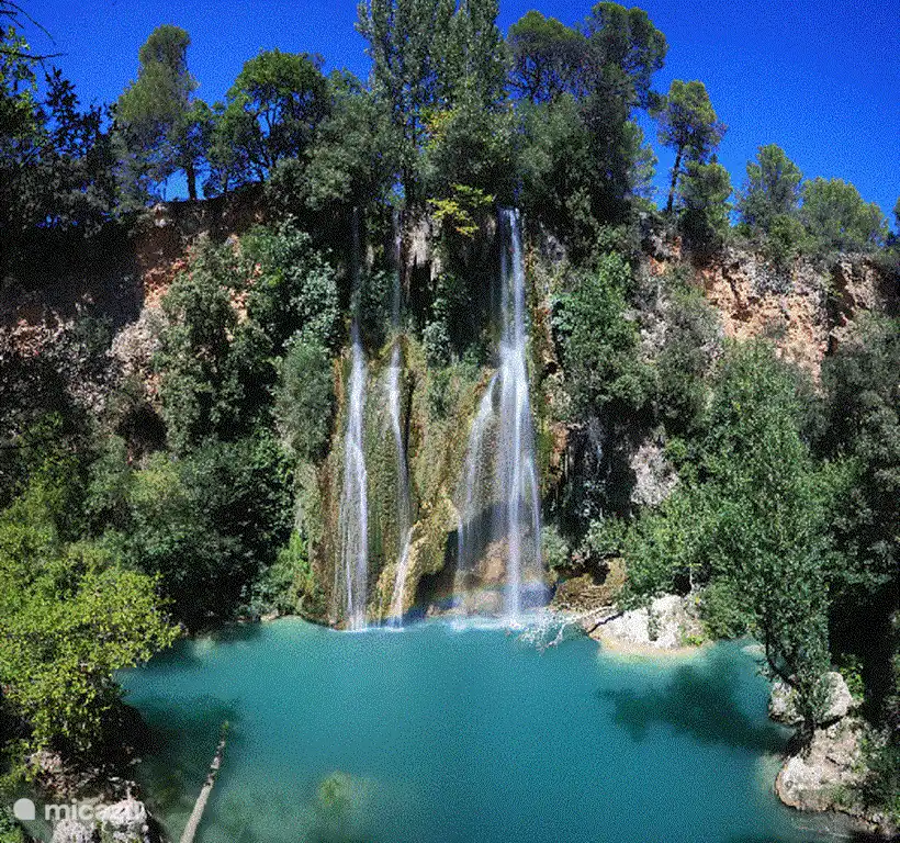 Sillans-la-Cascade op 7 minuten.