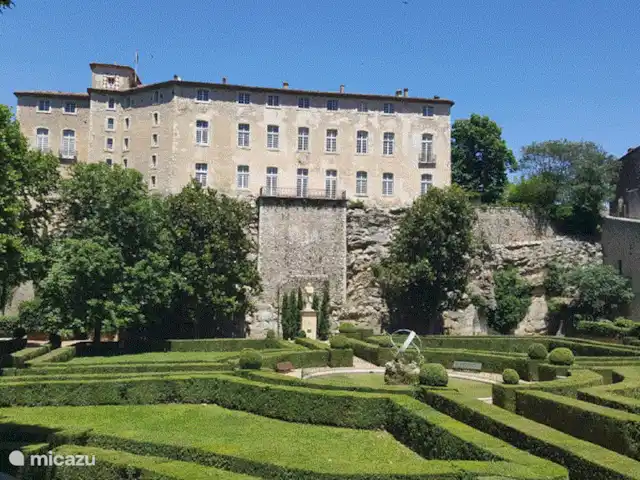 Le Petit Paradis huren in Frankrijk, Var, Salernes - villa Entrecasteaux op 12 minuten.