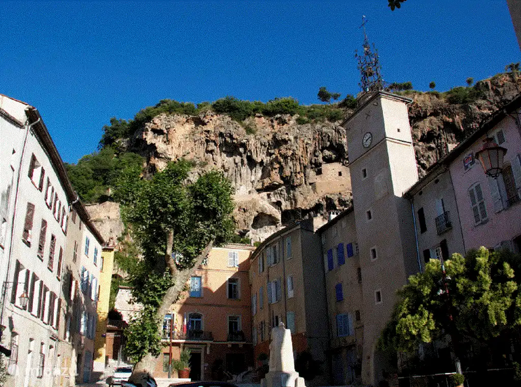 Cotignac op 15 minuten.