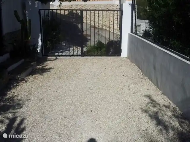 Gran Villa Beniarres with sea view in Spain, Costa Blanca, Moraira - villa parking space downstairs