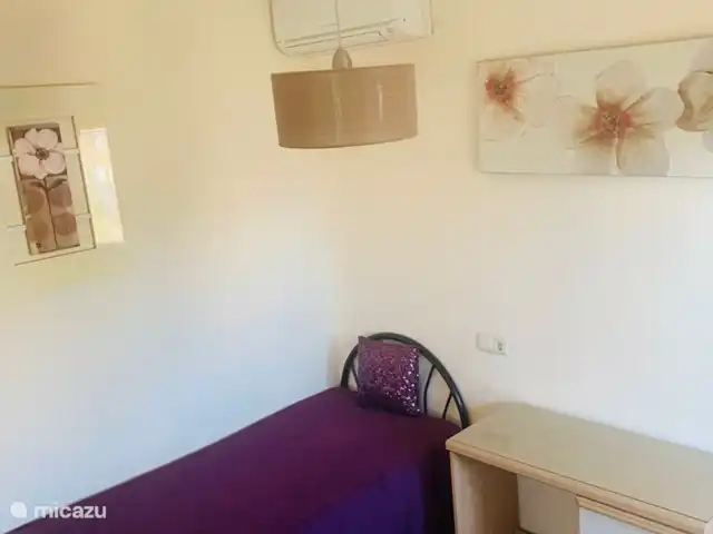 Gran Villa Beniarres with sea view in Spain, Costa Blanca, Moraira - villa Second bedroom with two single beds