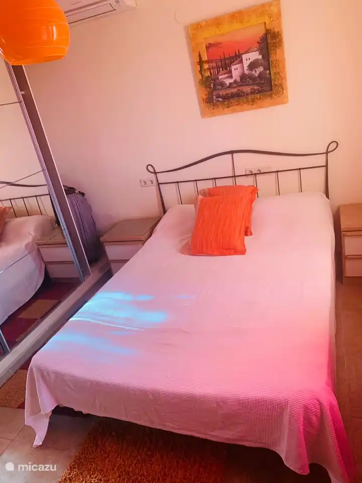 Drittes Schlafzimmer mit einem Doppelbett