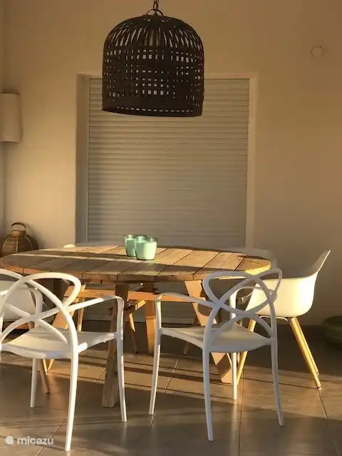 8 Pers. salle à manger extérieure