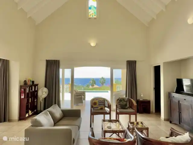 Casa Yuana en Curazao, Bandabou (oeste), Coral Estate, Rif St.Marie - casa vacacional Sala de estar con vista al porche