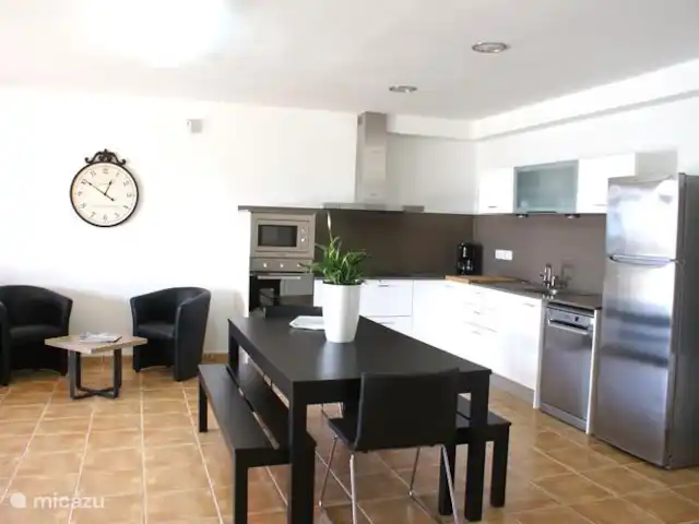 Villa Elena en España, Costa Brava, Calonge - villa cocina abajo