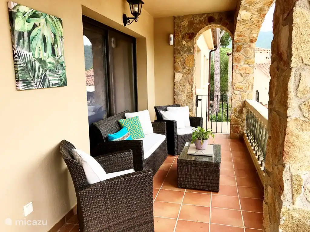 Terrace with sea view and lounge