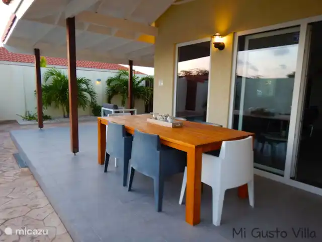 Location de Vacances Aruba, Paradera, Modanza, villa - Mi Gusto Villa Terrasse avec table à manger