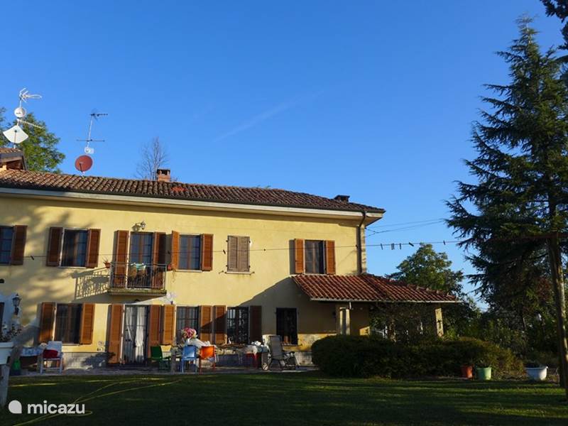Vakantiehuis Italië, Piëmont, Castelnuovo Calcea Vakantiehuis Piccolo Paradiso