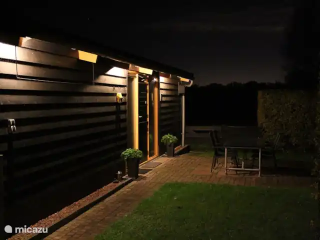 casa vacacional en Países Bajos, Barbante Septentrional, Hank – Pensión 'El Taller' Hank de noche.....