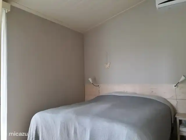 casa vacacional en Países Bajos, Barbante Septentrional, Hank – Pensión 'El Taller' dormitorio con box spring 160 x 200 y aire acondicionado