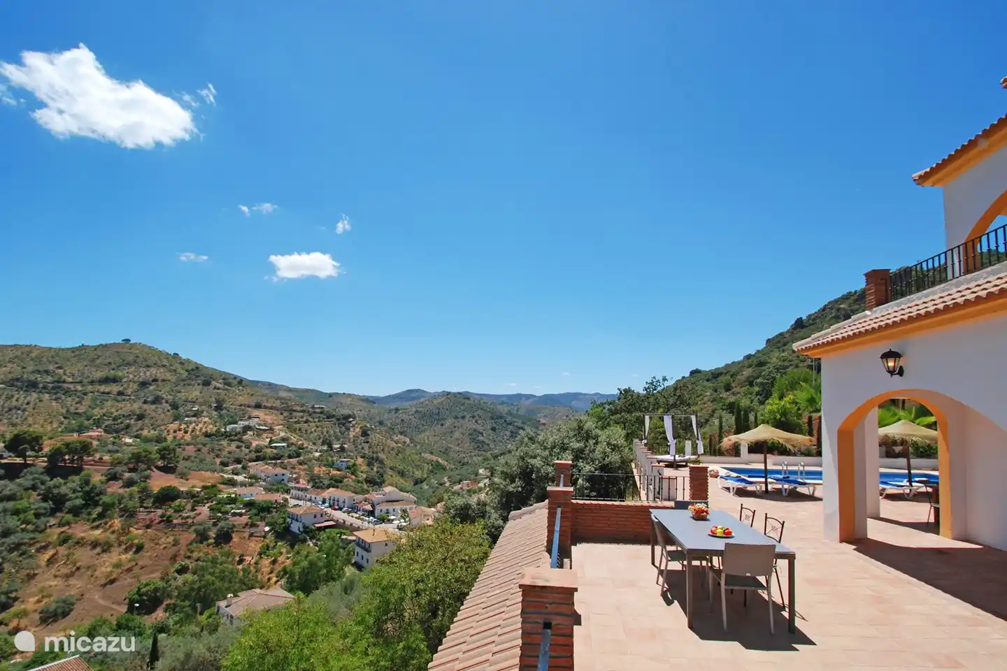 Hermosa vista desde Villa José 1! 5 minutos a pie del bar/restaurante