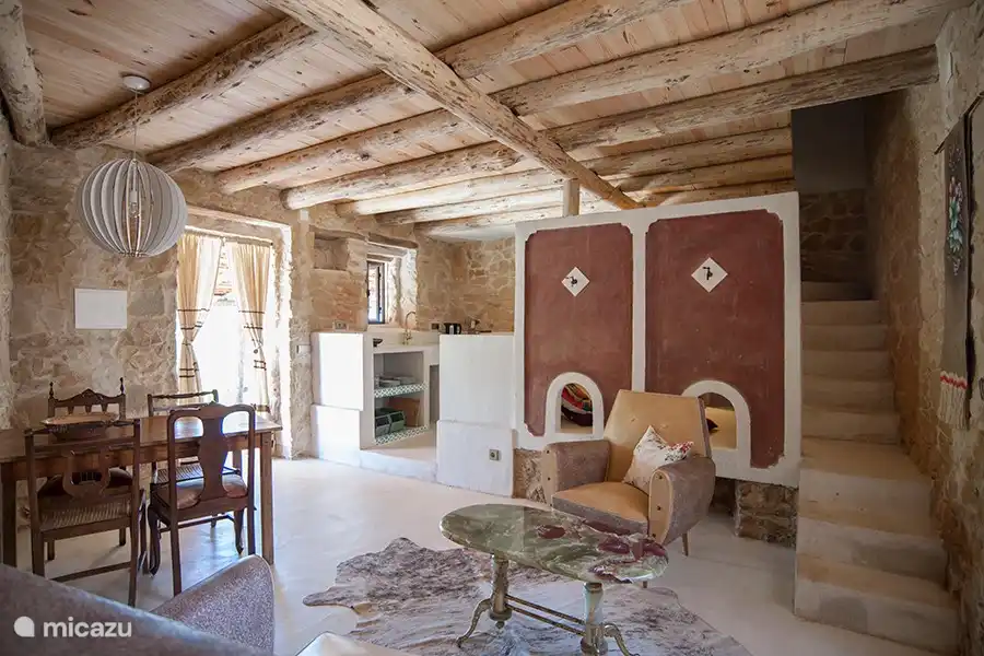 La surface habitable de l'appartement Adega. La cuisine est maintenant dans le pressoir.