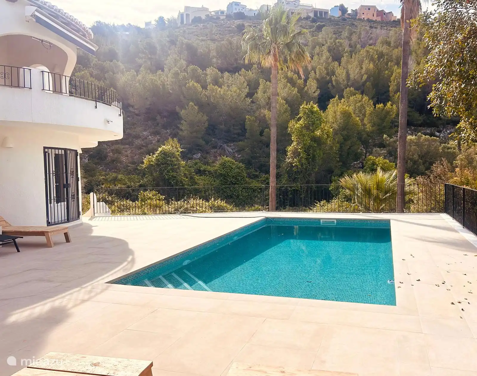 Pool and villa PP