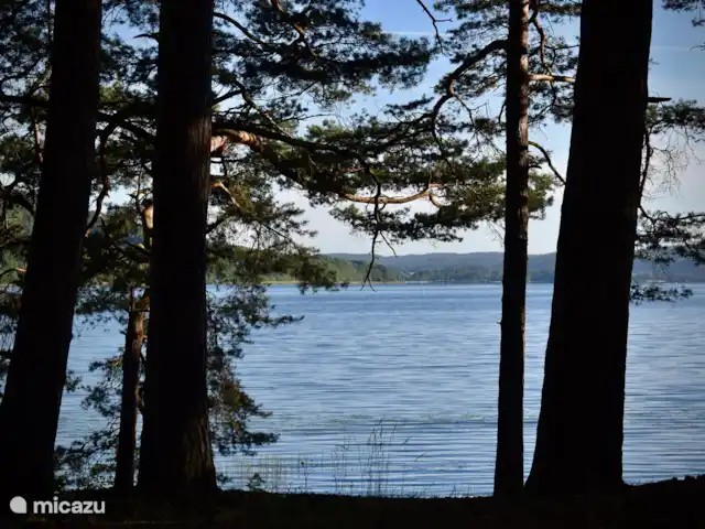 Escapade Verte | Suède, Skåne, Villands Vånga-Kristianstad - maison de vacances Au loin se trouve Vånga. Le chalet est trop loin pour être vu, mais il est situé quelque part juste à gauche du centre de cette photo.