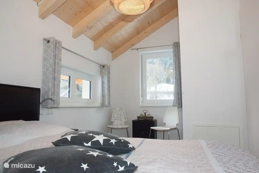 Schlafzimmer 1 Front