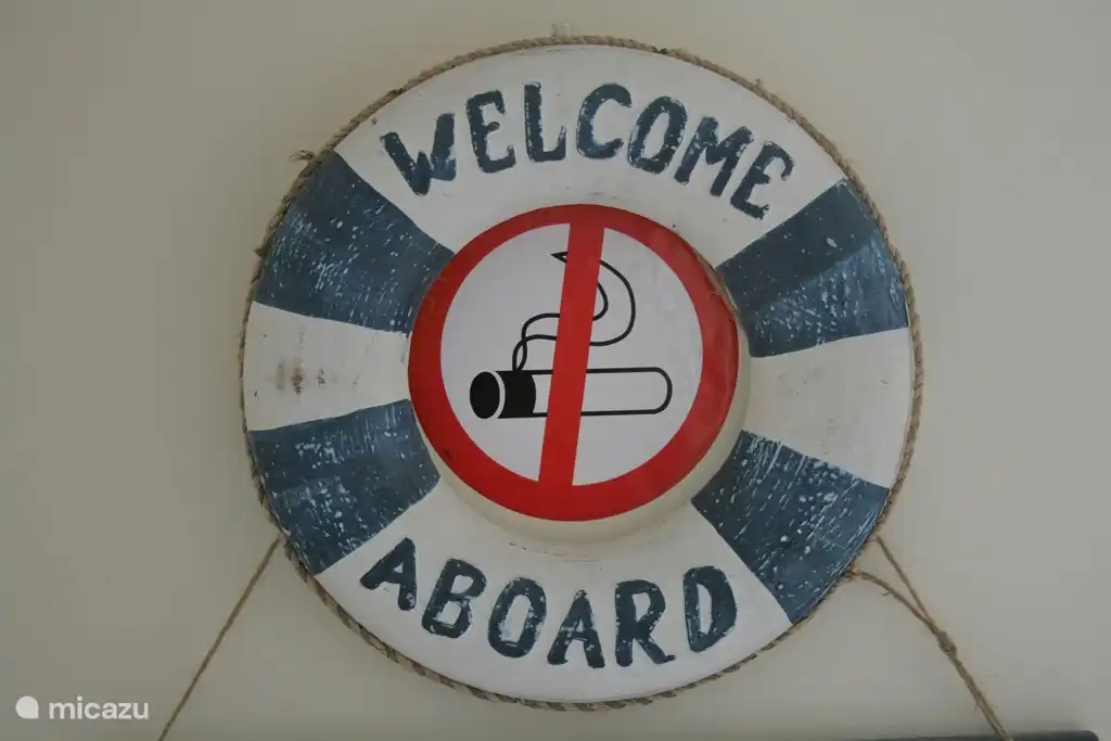 fumar afuera por favor!