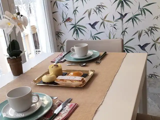 appartement huren in Spanje, Costa Blanca, Santa Pola – ALICANTE Santa Pola  Playa Levante De tafel in deze geintegreerde terrashoek is uittrekbaar tot 4 personen.