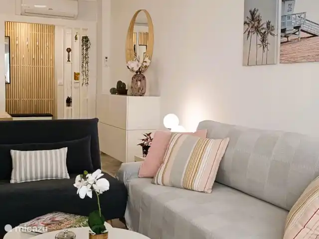 appartement huren in Spanje, Costa Blanca, Santa Pola – ALICANTE Santa Pola  Playa Levante Zicht op inkomhal