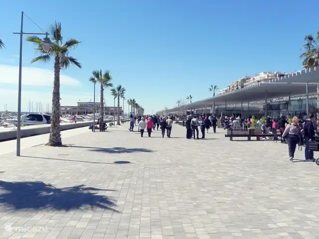 appartement huren in Spanje, Costa Blanca, Santa Pola – ALICANTE Santa Pola  Playa Levante De uitgebreide esplanada aan de jachthaven en vissershaven