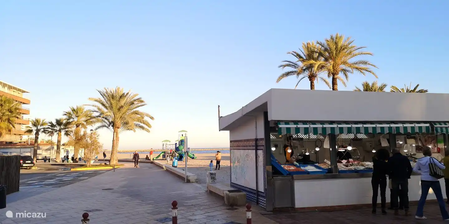 Den fangfrischen Fisch können Sie gleich an den Fischständen oder auf dem Fischmarkt (Peixatería) kaufen.