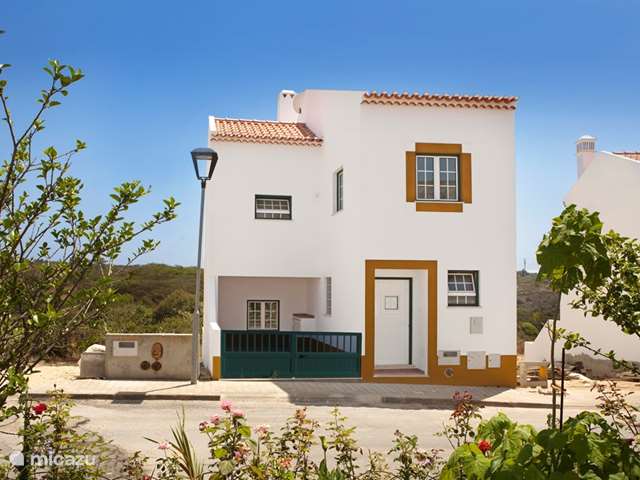 Holiday home in Portugal, Alentejo – holiday house Casa Zambujeira do Mar