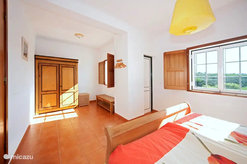 großes Schlafzimmer