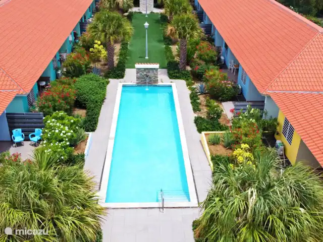 Happy Rest 13 'Casa Blou Curaçao' | Curaçao, Curaçao-Centre, Boca St. Michiel - bungalow Belle vue aérienne de la piscine