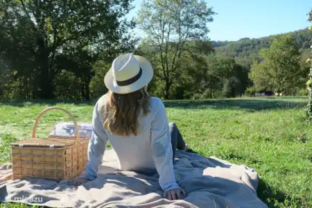 Vacation rental France, Dordogne, Auriac du Perigord cabin / lodge Cabane Mesange pick nick