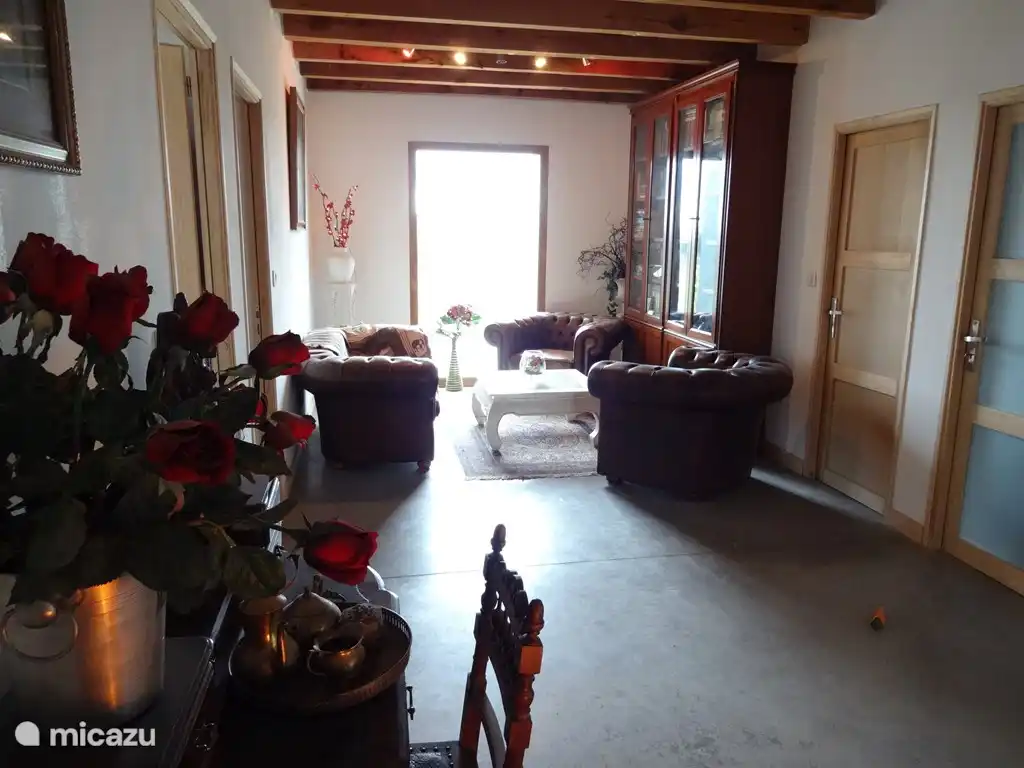 Le coin Bibliothèque avec vue dégagée.