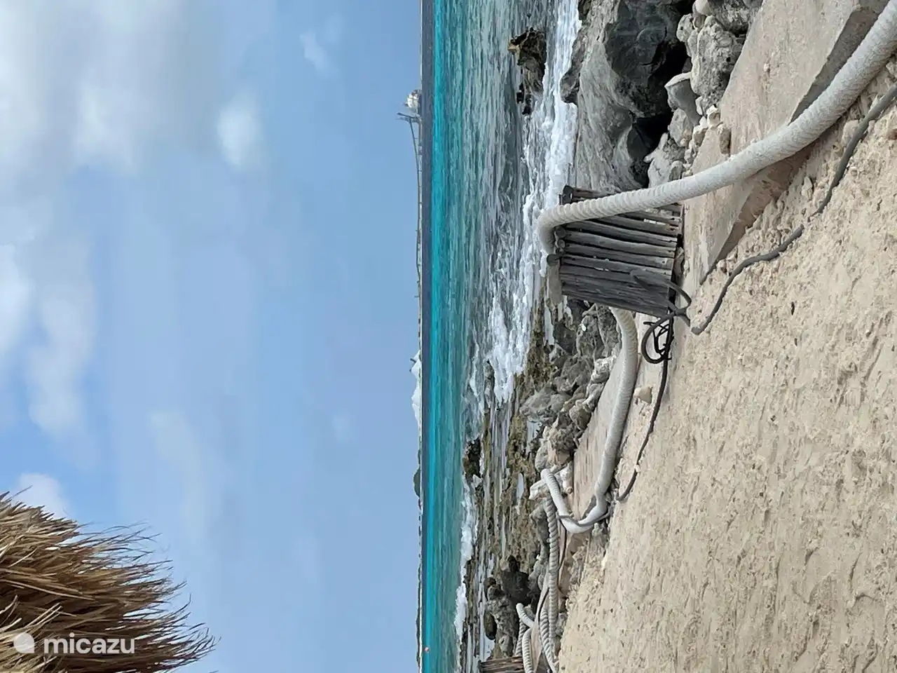 Uitzicht naar de zoutpannen.