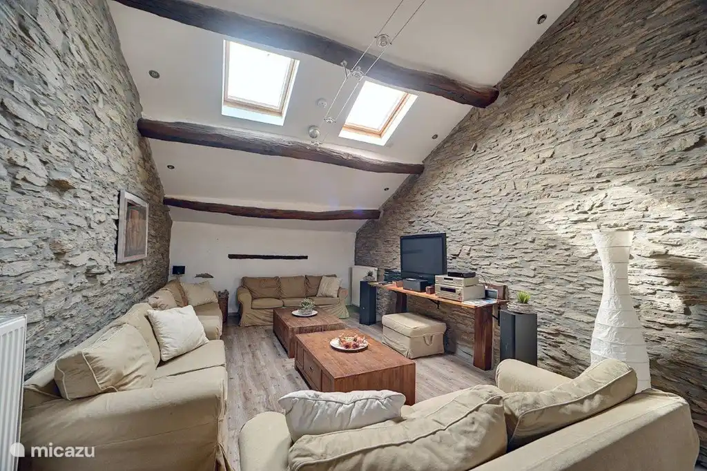 Vakantiehuis huren in Bouillon, Ardennen? Luxe vakantiehuis 21 pers