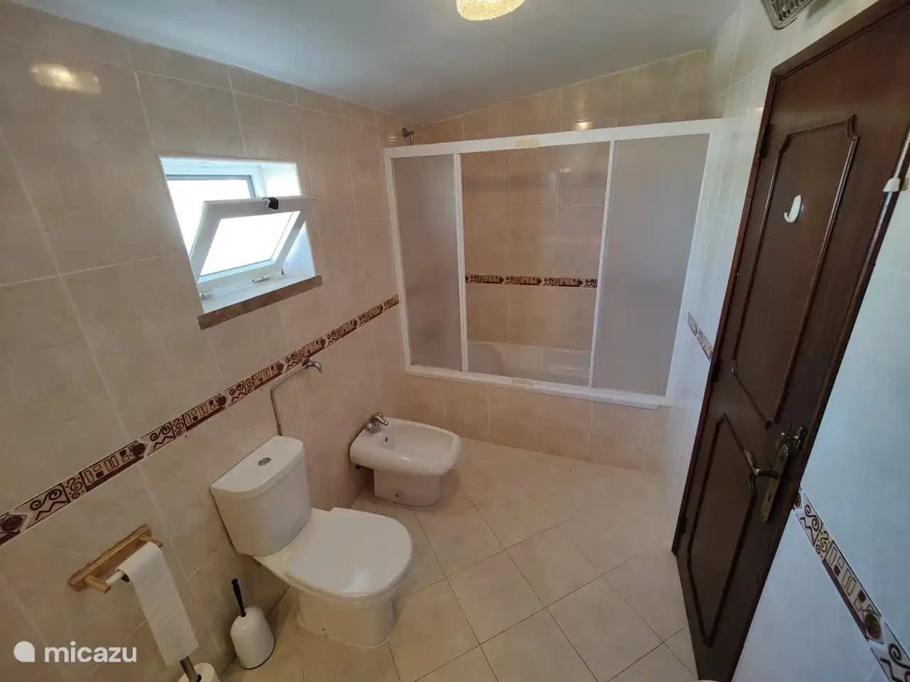 Salle de bain à l’étage