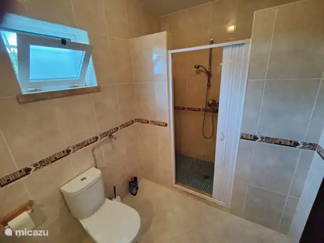 Location de Vacances Portugal, Algarve, Albufeira, villa - Villa Claire Salle de bain au rez-de-chaussée