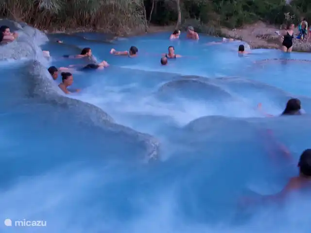 Location de Vacances Italie, Toscane, Santa Fiora, ferme - Podere di Maggio - Casa della Nonna Les sources sulfureuses de Saturnia, à une demi-heure de route
